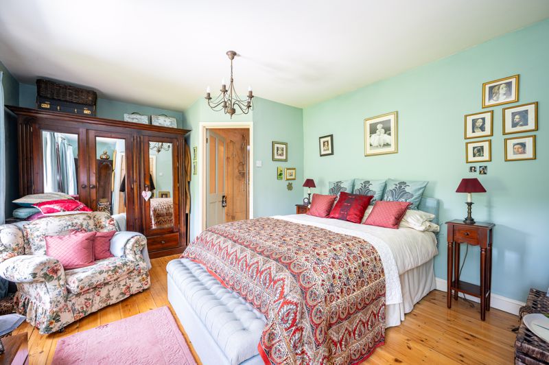 Bedroom- click for photo gallery